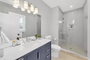 105 Neponset Ave, Boston, MA 02131 - Photo 17