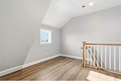 8 Vine Street #5, Haverhill, MA 01830 - Photo 9