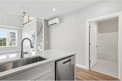 8 Vine Street #5, Haverhill, MA 01830 - Photo 15