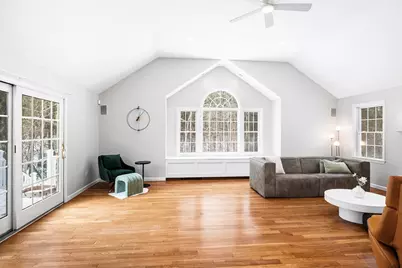 13 Jonathans Way, Upton, MA 01568 - Photo 5