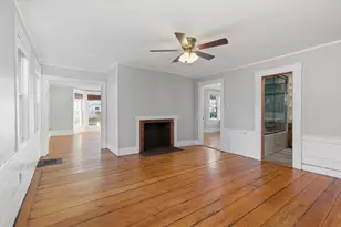 117 Elm St, Amesbury, MA 01913 - Photo 23