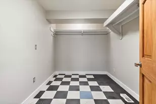 117 Elm St, Amesbury, MA 01913 - Photo 13