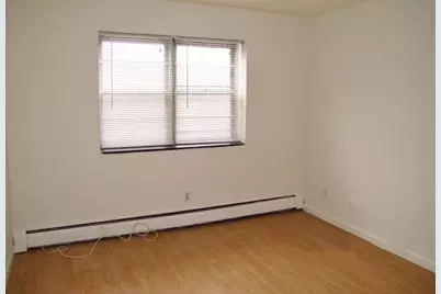 4925 Washington #309, Boston, MA 02132 - Photo 7