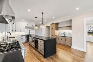 395 Vernon St, Wakefield, MA 01880 - Photo 5