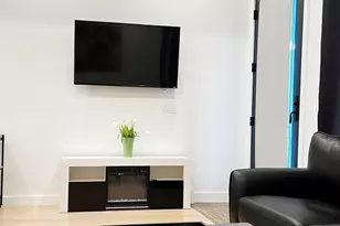 360 Meridian St, Boston, MA 02128 - Photo 11