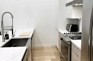 360 Meridian St, Boston, MA 02128 - Photo 15