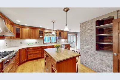 13 West Street, Woburn, MA 01801 - Photo 5