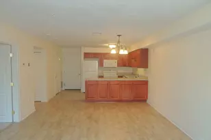 27 Greenleaves Dr, Amherst, MA 01002 - Photo 5