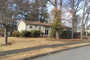 8 Temi Rd, Peabody, MA 01960 - Photo 1