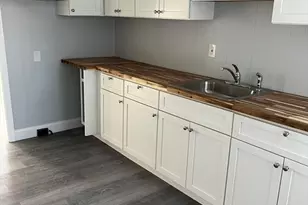 106 Kilburn St, Fall River, MA 02724 - Photo 3