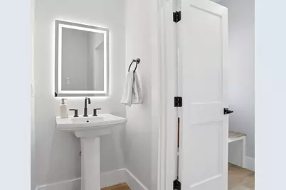 10 Webber Avenue #102, Bedford, MA 01730 - Photo 17