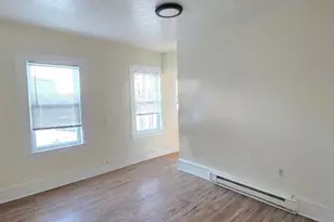 18 Linden St, Rockland, MA 02370 - Photo 3