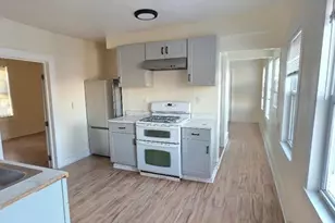 18 Linden St, Rockland, MA 02370 - Photo 5