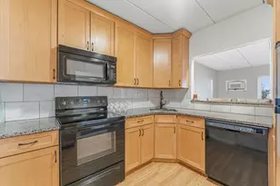 1011 Main St, Woburn, MA 01801 - Photo 7