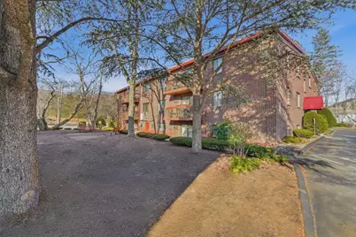 1011 Main St #5, Woburn, MA 01801 - Photo 3