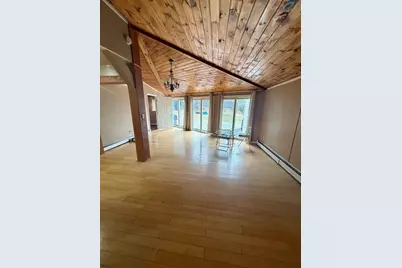 18 Avon St #B, Reading, MA 01867 - Photo 5