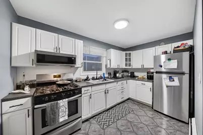 71 Smith St, Fall River, MA 02721 - Photo 9