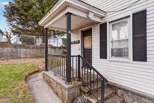 71 Smith St, Fall River, MA 02721 - Photo 5