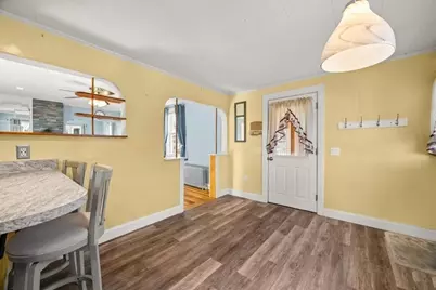 9 Liberty St, Taunton, MA 02718 - Photo 5