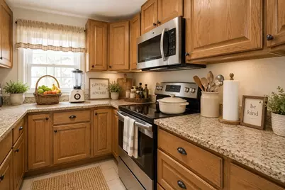 14 Freeman St, Haverhill, MA 01832 - Photo 7