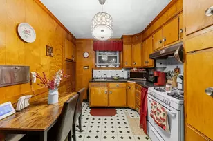 38 Eaton St, Fall River, MA 02723 - Photo 11