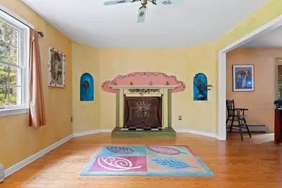 7 Upper Meadow Ln, Oak Bluffs, MA 02557 - Photo 5