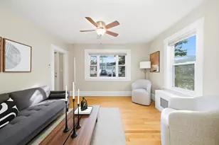 49 Spruce St, Winchester, MA 01890 - Photo 7