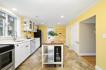 49 Spruce St, Winchester, MA 01890 - Photo 13