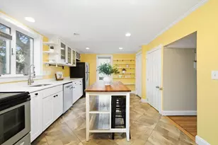 49 Spruce St, Winchester, MA 01890 - Photo 13