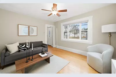 49 Spruce St, Winchester, MA 01890 - Photo 5