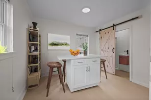 6 Coffin Ave Ct, New Bedford, MA 02746 - Photo 3