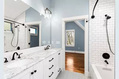 12 Montgomery, Somerville, MA 02145 - Photo 17