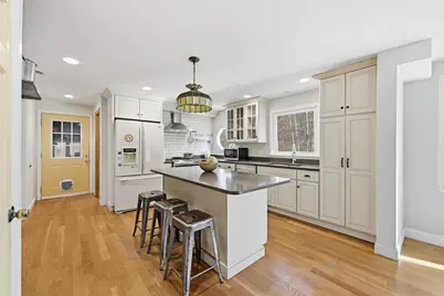 251 Poquanticut Ave, Easton, MA 02356 - Photo 5