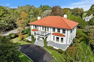 2 Ocean Ave, Swampscott, MA 01907 - Photo 3