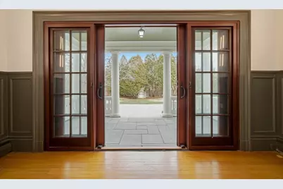 2 Ocean Avenue, Swampscott, MA 01907 - Photo 17