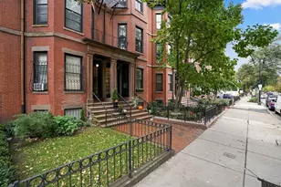 389 Beacon St, Boston, MA 02116 - Photo 9