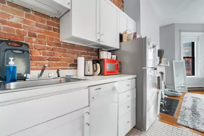 389 Beacon Street #8, Boston, MA 02116 - Photo 5