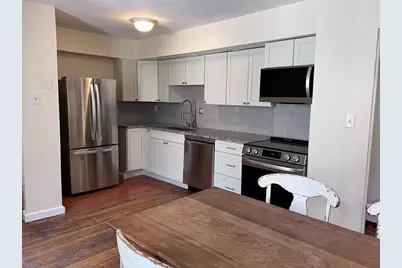 394 Broadway #3, Somerville, MA 02145 - Photo 3