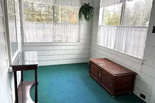 587 Common St, Walpole, MA 02081 - Photo 3