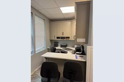 2307 Acushnet Ave, New Bedford, MA 02745 - Photo 13