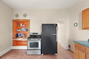 118 Prospect St, Gloucester, MA 01930 - Photo 17