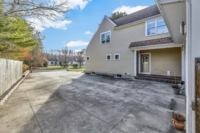 10 Rockledge Dr, Falmouth, MA 02556 - Photo 35