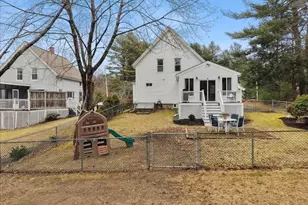 35 Pine St, Easton, MA 02375 - Photo 7