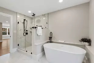 12 Pleasant St, Burlington, MA 01803 - Photo 19