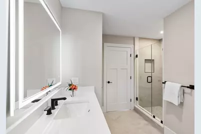 12 Pleasant St, Burlington, MA 01803 - Photo 23