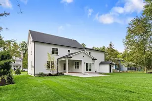 12 Pleasant St, Burlington, MA 01803 - Photo 29