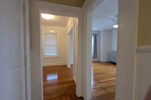 22 Auburn St, Malden, MA 02148 - Photo 5