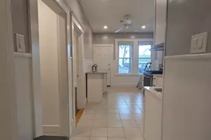 22 Auburn St, Malden, MA 02148 - Photo 19