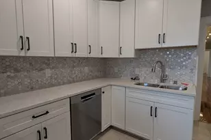 22 Auburn St, Malden, MA 02148 - Photo 27