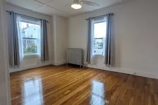 22 Auburn St, Malden, MA 02148 - Photo 7